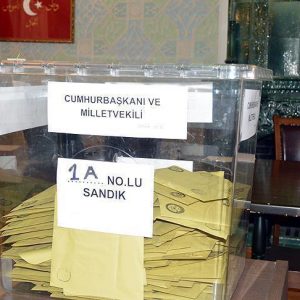 العليا للانتخابات: نحو 1.3 مليون تركي اقترعوا بالخارج