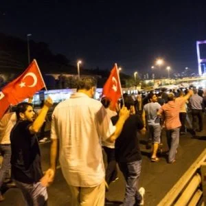 مشتبه رئيسي في الأنقلاب الفاشل هاتف قياديي “غولن” في بنسلفانيا ليلة 15 يوليو