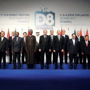 إنطلاق أعمال الدورة الـ 40 لاجتماع لجنة الدول الثماني الإسلامية في إسطنبول