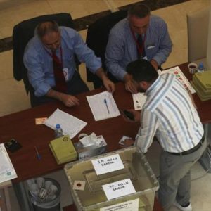 الأتراك في قطر يصوتون في الانتخابات البرلمانية والرئاسية