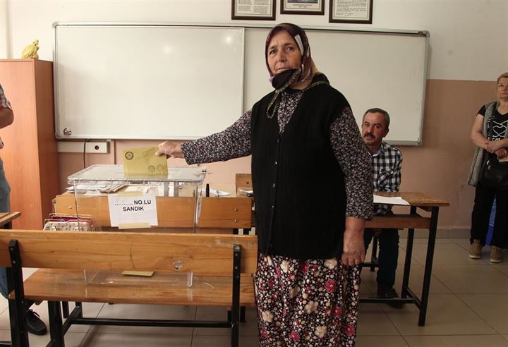 يوم تاريخي في تركيا 13