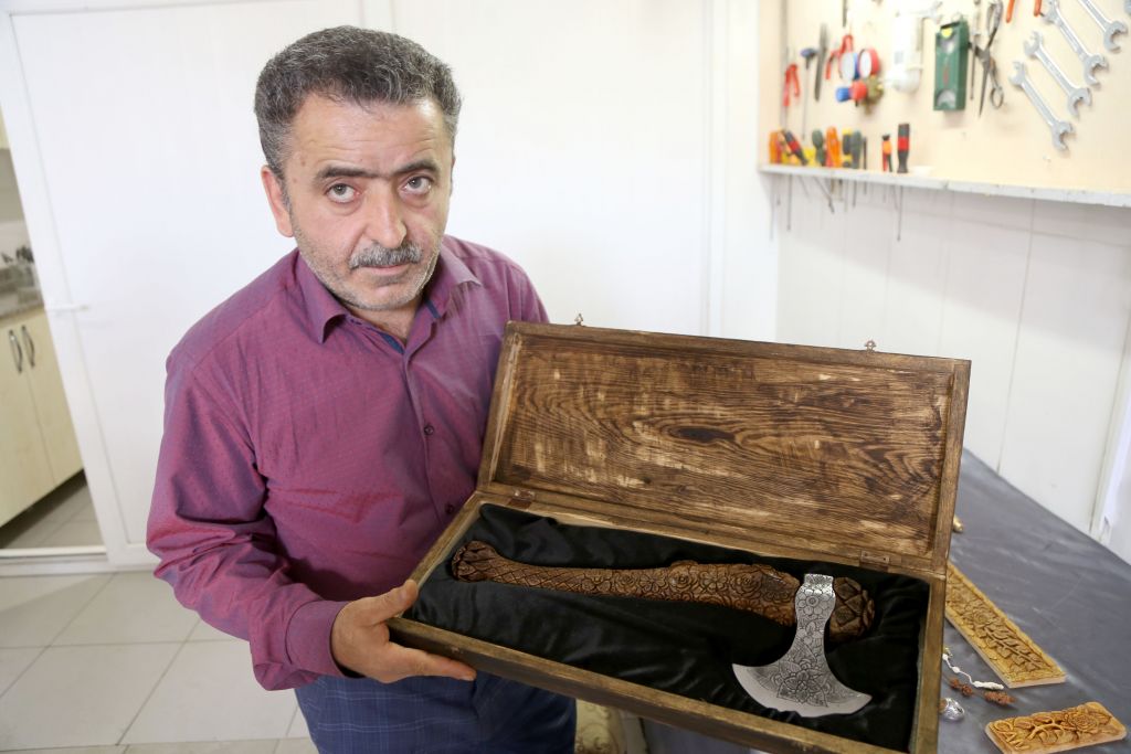 منذ بدء "ارطغرل" والطلبات في تزايد "صور" 4 منذ بدء "ارطغرل" والطلبات في تزايد "صور" 3