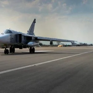 طائرتين مجهولتين تهاجما قاعدة حميميم الجوية في سوريا