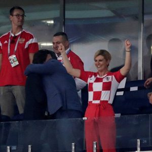 أول تعليق من رئيسة كرواتيا بعد تأهلها لنصف نهائي كأس العالم (صور، فيديو) 1