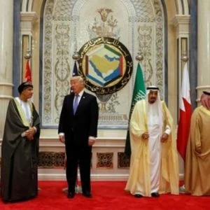 قمة خليجية في واشنطن أكتوبر المقبل لإنهاء الأزمة