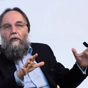 خبير روسي: التعاون التركي الروسي الإيراني سيؤسس للسلام في المنطقة