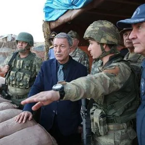 أكار: دحرنا الإرهابيين إلى خارج الحدود وسنواصل مطاردتهم