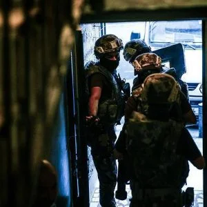 إرهابية من “بي ك كا” تسلم نفسها للأمن التركي