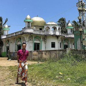 الرئيس الفلبيني يصادق على منح حكم ذاتي موسع لشعب مورو المسلم