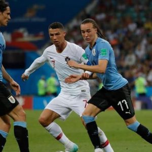 منتخب الأوروغواي ثاني المتأهلين لربع نهائي كأس العالم
