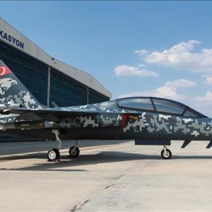 طائرة “حُرجيت” التركية تستعد للمشاركة في أهم معارض دولي للطيران