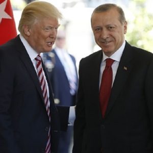 أردوغان وترامب يبحثان الملف السوري