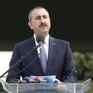 وزير العدل التركي يسلم نظيره الأمريكي دليلاً جديداً علي ضلوع غولن في المحاولة الانقلابية الفاشلة