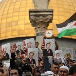 استجابة لنداء أردوغان.. الأتراك يتحدون عراقيل إسرائيل ويزورون القدس