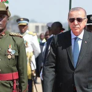 أردوغان يصل زامبيا