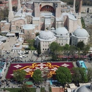 تعرف على الأماكن السياحية الساحرة في “السلطان احمد” باسطنبول
