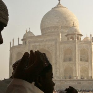 الهند تُغلق مسجد “تاج محل” في وجه المسلمين