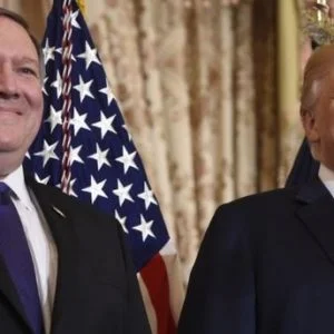 الرئيس الأمريكي يحرج وزير خارجيته.. بومبيو لم يكن على علمٍ بتهديدات ترامب لتركيا