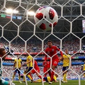 إنجلترا تتأهل لنصف نهائي كأس العالم لأول مرة منذ 28 عاما