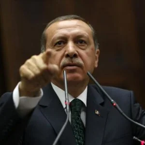 أردوغان: من يُخطئ بحق الأمّة لا مكان له في حزب العدالة والتنمية