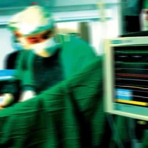 ألمانيا.. اعتداء عنصري على عيادة طبيب تركي