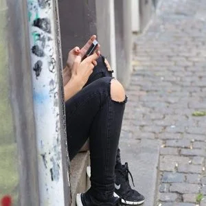 ظهور لعبة “قاتلة” للأطفال على تطبيق “واتسآب”