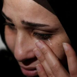 «هل اغتصبوكِ؟».. المعتقلات السوريات بين عذاب النظام ونظرة المجتمع