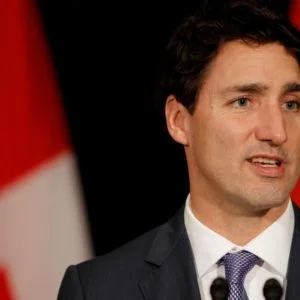 وزير خارجية كندا السابق لترودو: استقل طائرتك للرياض