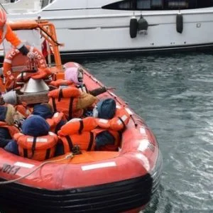 خفر السواحل التركي يضبط 23 مهاجرًا غير نظامي