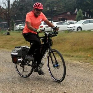 سائح سعودي يصل سينوب التركية في جولة عبر دراجته الهوائية