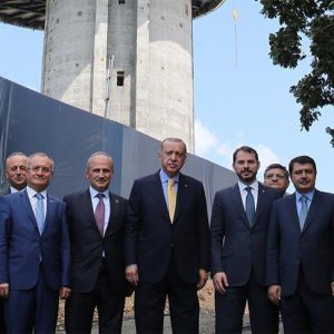 أردوغان يتفقد مشاريع قيد الإنشاء في إسطنبول