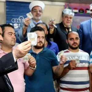 الجالية العربية بتركيا تدعو إلى دعم الليرة