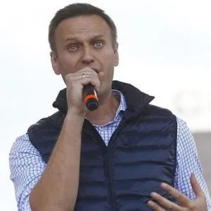 الشرطة الروسية توقف زعيم المعارضة