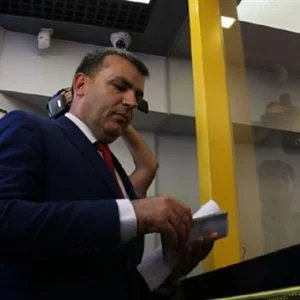 رجال أعمال أتراك يحوّلون ملايين الدولارات لليرة