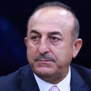 وزير الخارجية التركي: على ترامب أن يجرب الدبلوماسية بدلًا من العقوبات