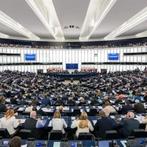 البرلمان الأوروبي: رسوم ترامب الإضافية غير مشروعة