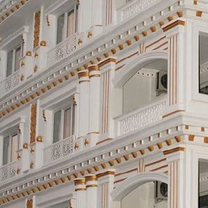 مبنى في ولاية تركية 70% من إكسسواراته من الذهب (صور)