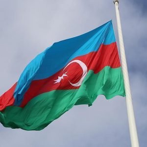 أذربيجان: واثقون بمستقبل الاقتصاد التركي