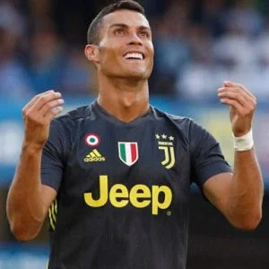 تعليق “مستفز” من رونالدو على قرار رحيله من ريال مدريد