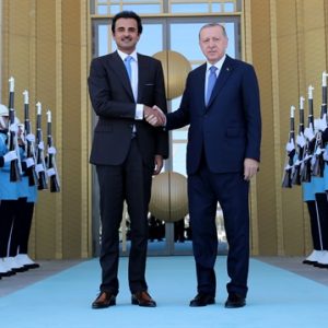 قطر تقرر ضخ 15 مليار دوﻻر لتركيا بشكل عاجل