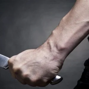 خدّر أولاده الثلاثة وزوجته… وذبحهم واحداً تلو الآخر!