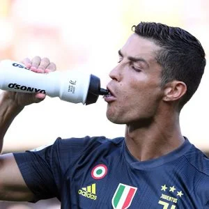 راتب رونالدو الخياليّ الأعلى في إيطاليا