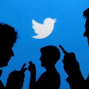 “تويتر” يفاجئ مستخدميه ويقدم ميزتين جديدتين.. تعرف عليهما