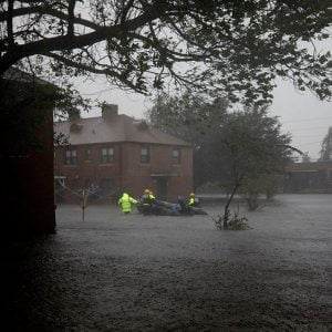 “فلورنس” يودي بحياة 11 أمريكيا