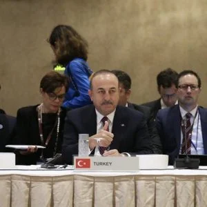 وزير الخارجية التركي: اتصالاتنا بموسكو وطهران حالت دون وقوع كارثة بإدلب