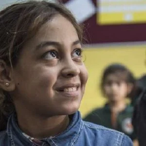 صورة بائسة تغير حياة طفلة سورية في تركيا!