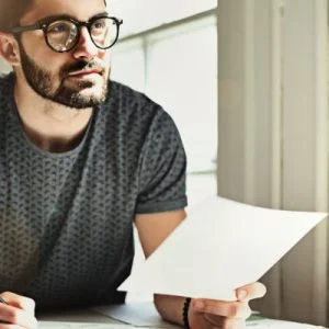 كيف تتقن فن الكتابة؟ إليك نصائح المؤلفين والكُتاب لتكتب بطريقة مؤثرة