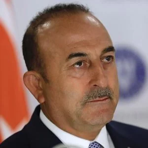 وزير الخارجية التركي: على واشنطن أن تقرر مَنْ حليفها الحقيقي بالمنطقة