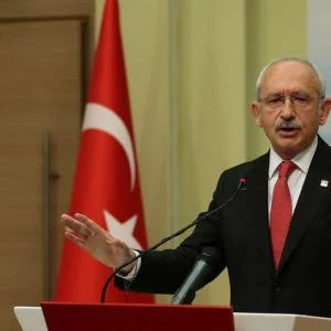 كليجدار أوغلو: على أردوغان التفاوض مع الأسد