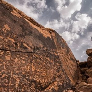 اكتشاف مواقع أثرية يعود تاريخها إلى 100 ألف عام في السعودية